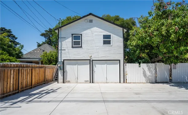 $2,150 | 2240 6th Street, Unit BACK HOUSE, La Verne, CA 91750