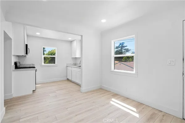 $2,150 | 2240 6th Street, Unit BACK HOUSE, La Verne, CA 91750