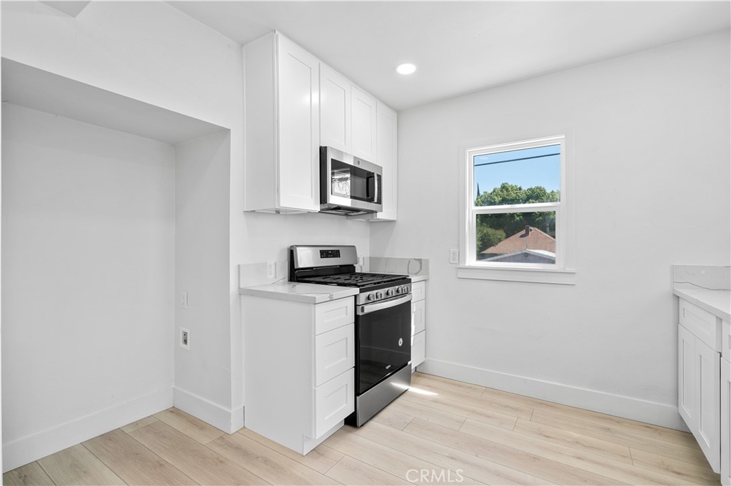 2240 6th Street, Unit BACK HOUSE La Verne, CA 91750 - Photo 6 of 13