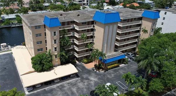 $2,400 | 1617 Southeast 15th Street, Unit 605, Fort Lauderdale, FL 33316