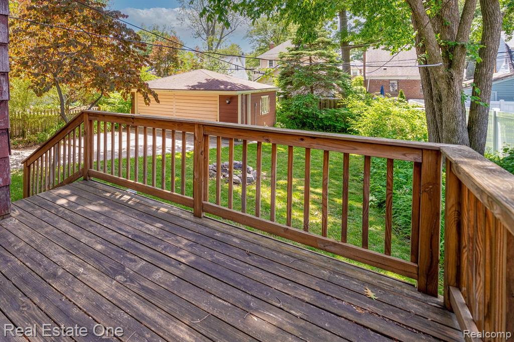 56 Devonshire Road Pleasant Ridge, MI 48069 - Photo 29 of 49