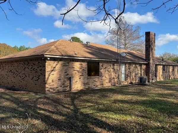 $330,000 | 231 Laird Pittman Road, Tylertown, MS 39667