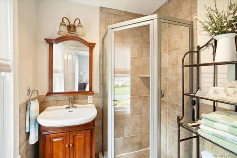 $1,529,900 | 9 Robert Circle, Syosset, NY 11791