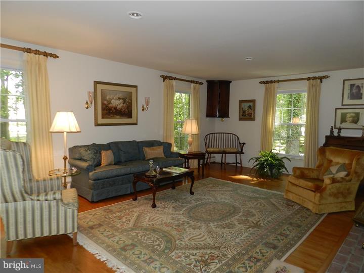 782 Spring Valley Road Doylestown, PA 18901 - Photo 5 of 22 Gallery Image 5