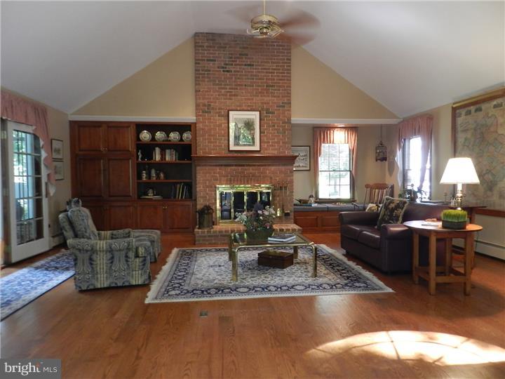 782 Spring Valley Road Doylestown, PA 18901 - Photo 6 of 22 Gallery Image 6