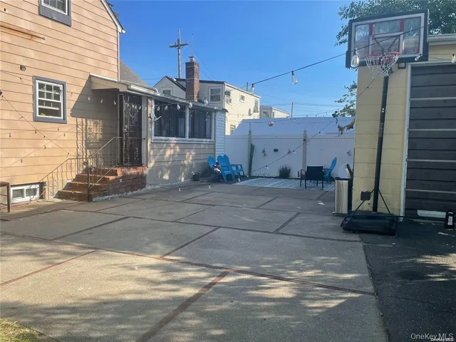 $4,200 | 25 Grand Street, Elmont, NY 11003