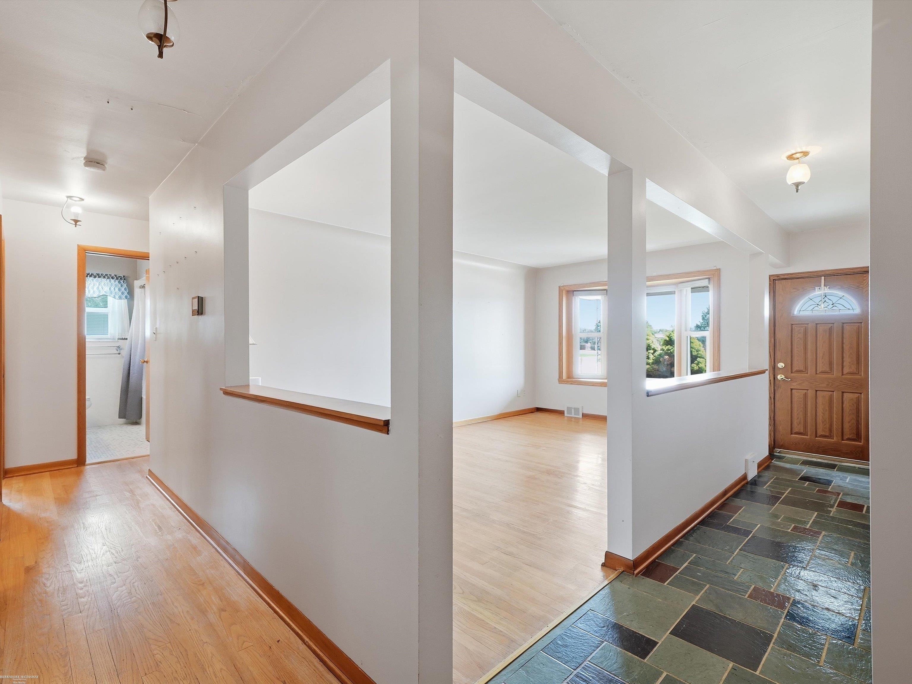 14597 Common Road Warren, MI 48088 - Photo 11 of 49 Gallery Image 11
