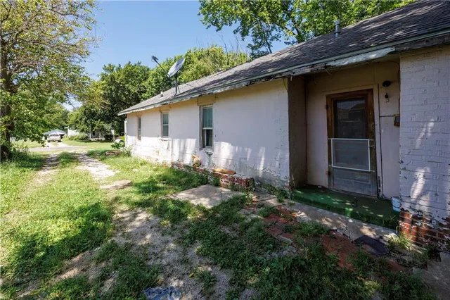 $14,000 | 514 5th Street, Fredonia, KS 66736