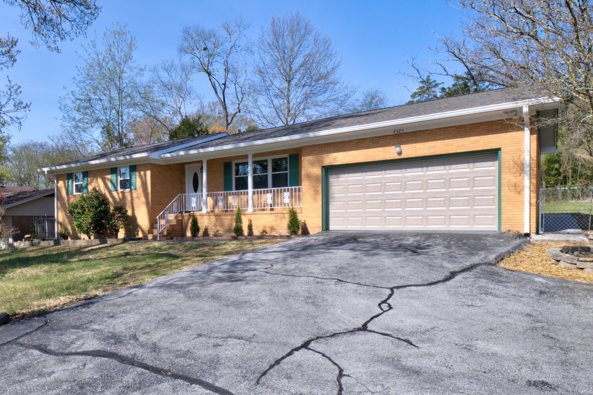 4323 Norcross Road Hixson, TN 37343 - Photo 2 of 37 4323 Norcross Rd 3