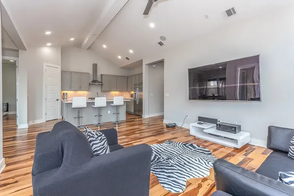 $3,750 | 5121 Rain Lily Drive, Austin, TX 78739