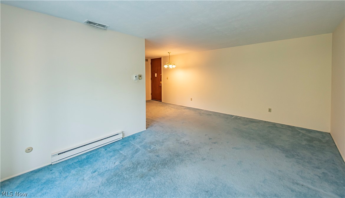 3064 Kent Road, Unit 309A Stow, OH 44224 - Photo 10 of 27 Open concept living room and dining area