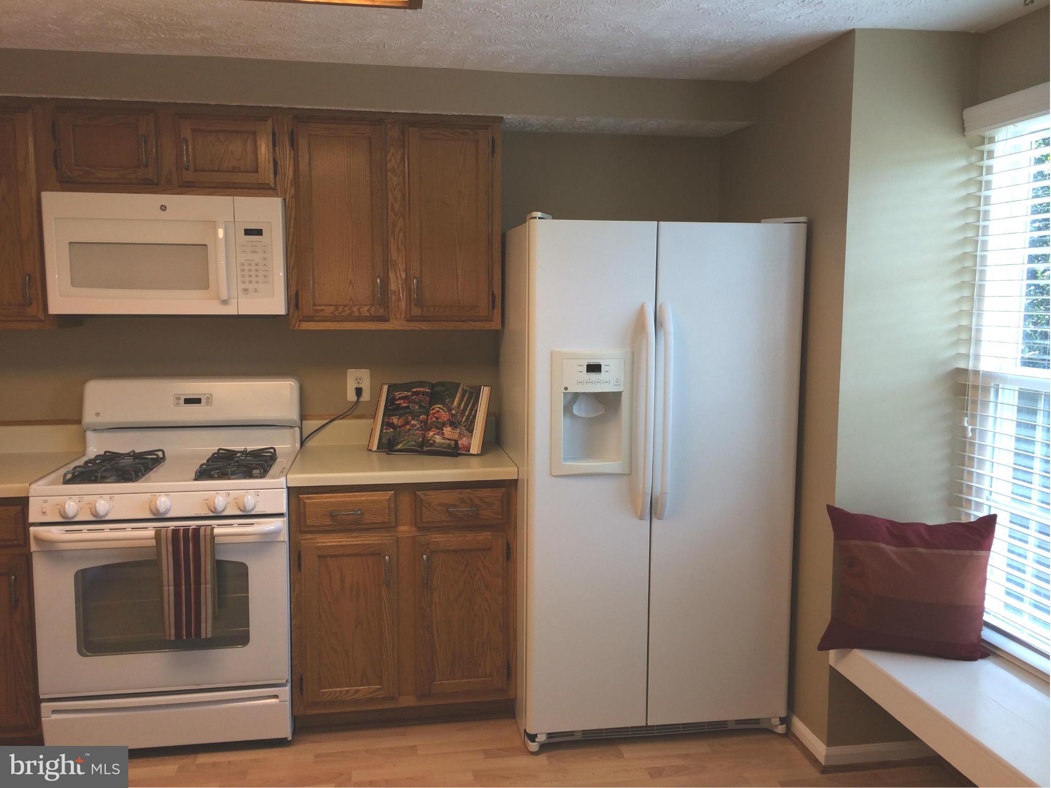 1494 Autumn Ridge Circle Reston, VA 20194 - Photo 23 of 24 Kitchen