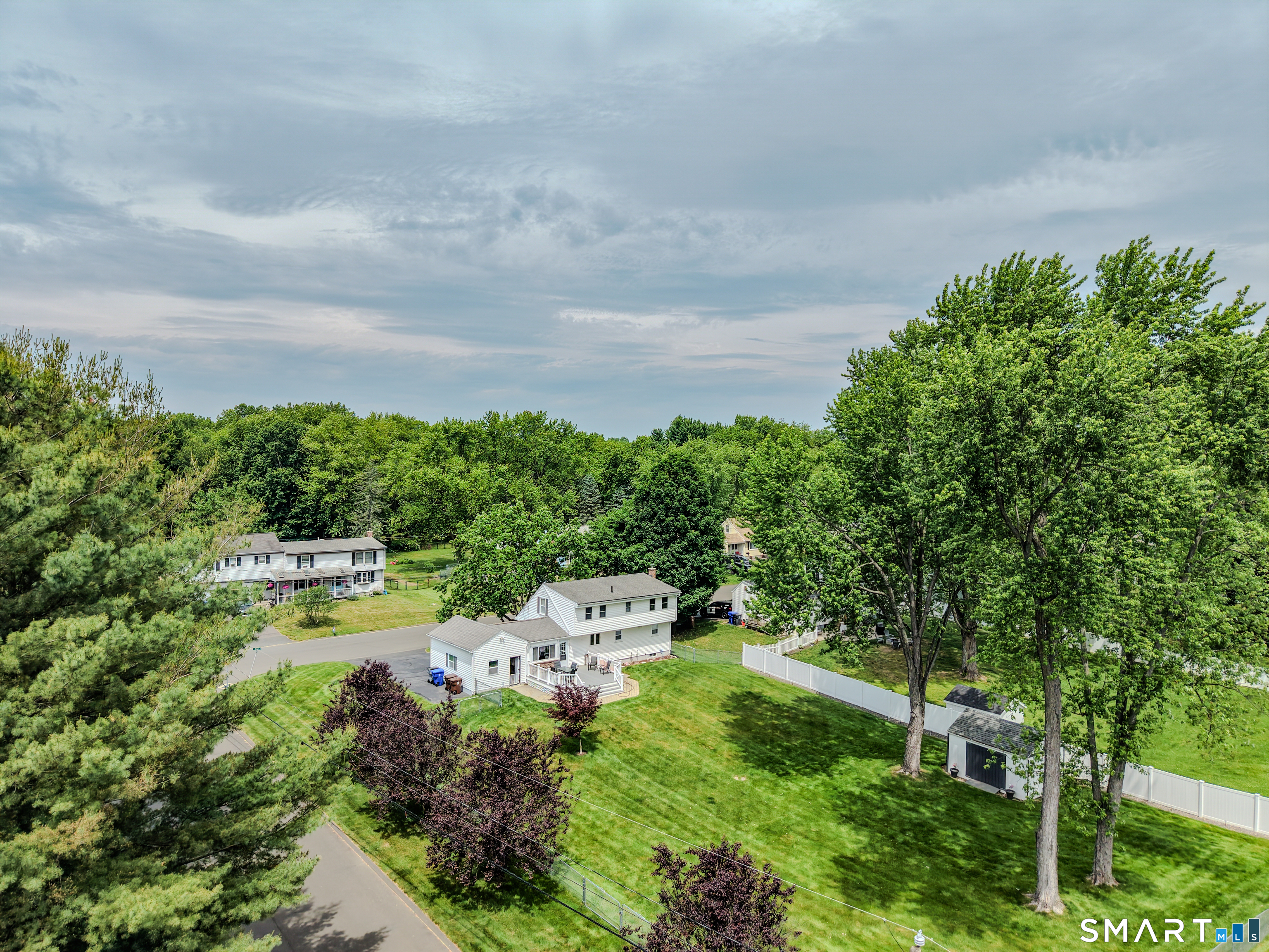 18 Bess Road Enfield, CT 06082 - Photo 2 of 27