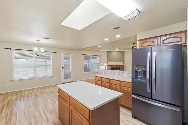 $355,000 | 6421 Peak View Court, Midlothian, TX 76065