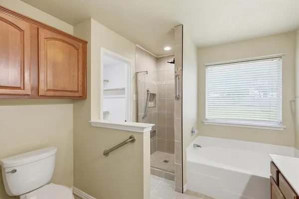 $355,000 | 6421 Peak View Court, Midlothian, TX 76065