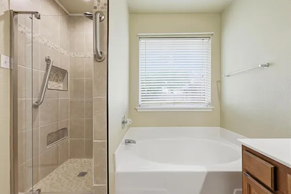 $355,000 | 6421 Peak View Court, Midlothian, TX 76065