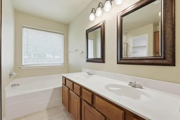 $355,000 | 6421 Peak View Court, Midlothian, TX 76065