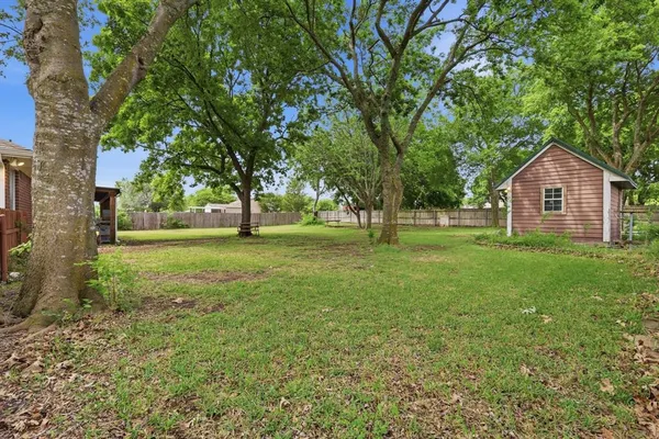 $355,000 | 6421 Peak View Court, Midlothian, TX 76065