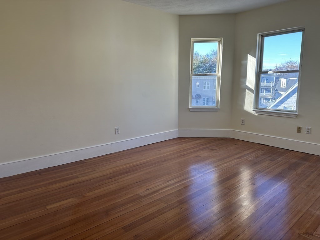 86 Topliff Street Boston, MA 02122 - Photo 18 of 26 Gallery Image 18