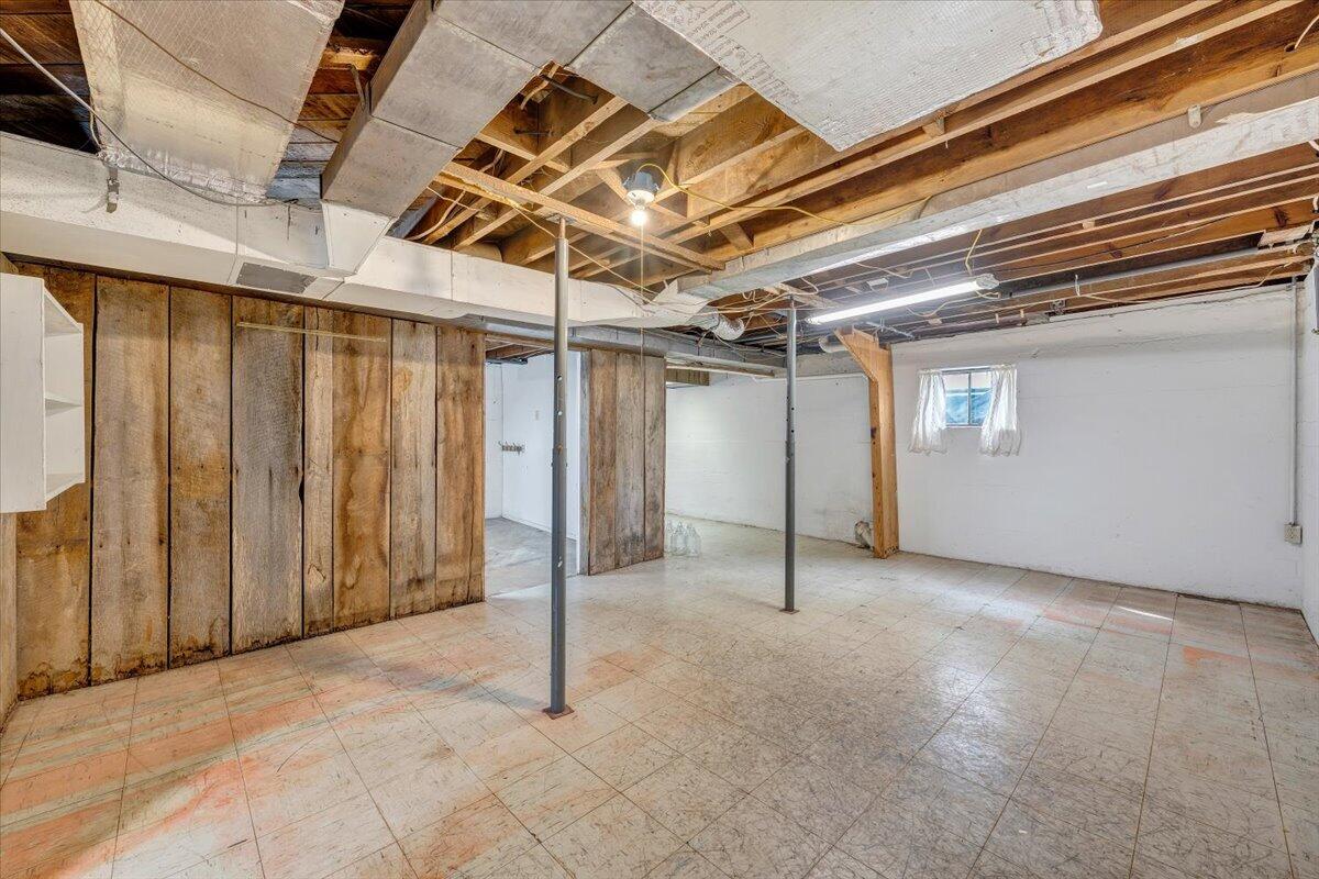 910 Brandon Avenue Southwest Roanoke, VA 24015 - Photo 31 of 50 a view of an empty room