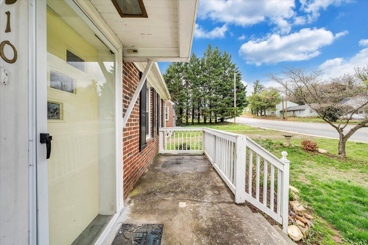 910 Brandon Avenue Southwest Roanoke, VA 24015 - Photo 50 of 50 a view of a pathway of a house with a yard