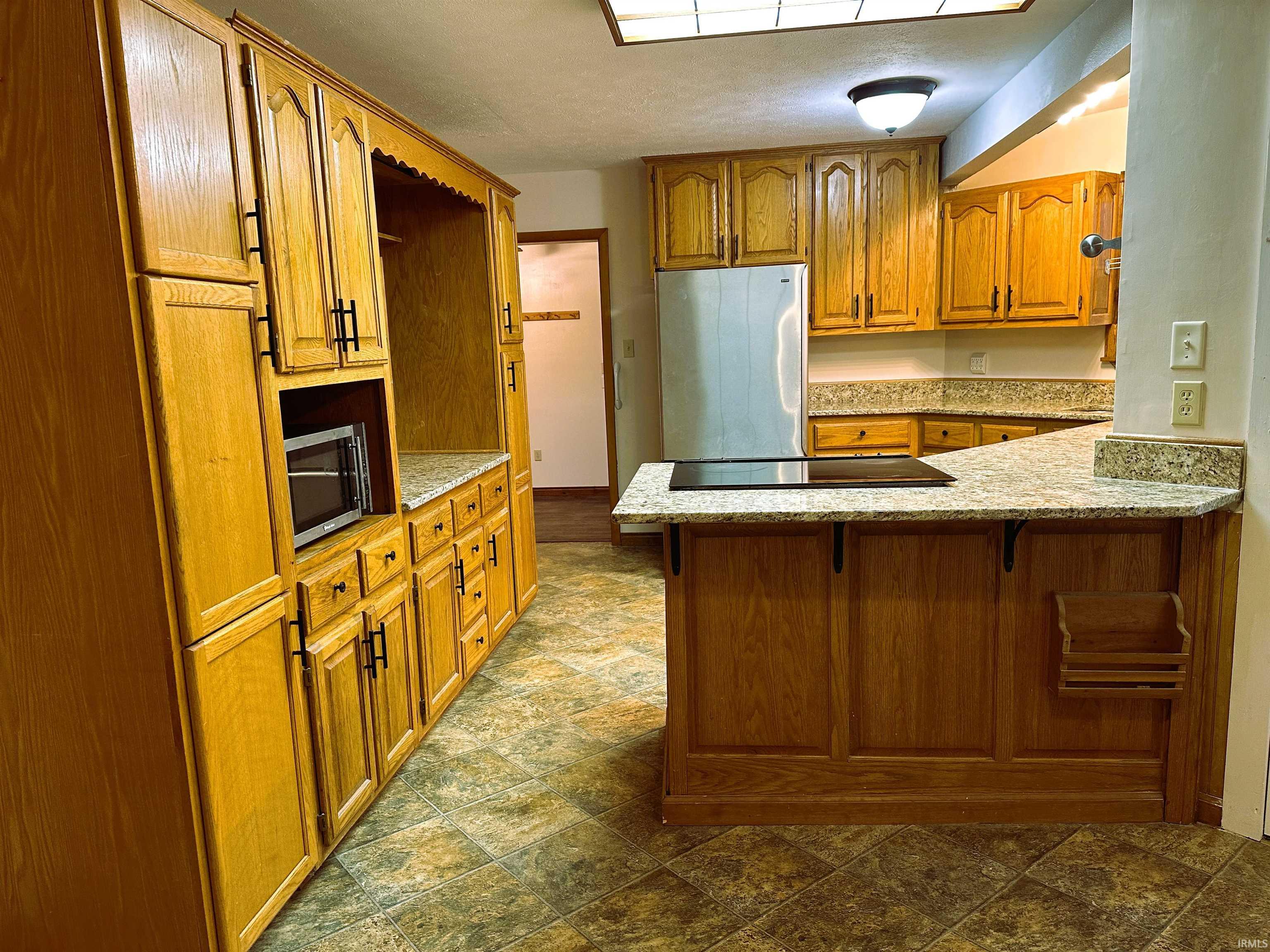 633 South Washington Street Bloomfield, IN 47424 - Photo 11 of 35