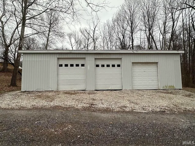 $346,900 | 633 South Washington Street, Bloomfield, IN 47424