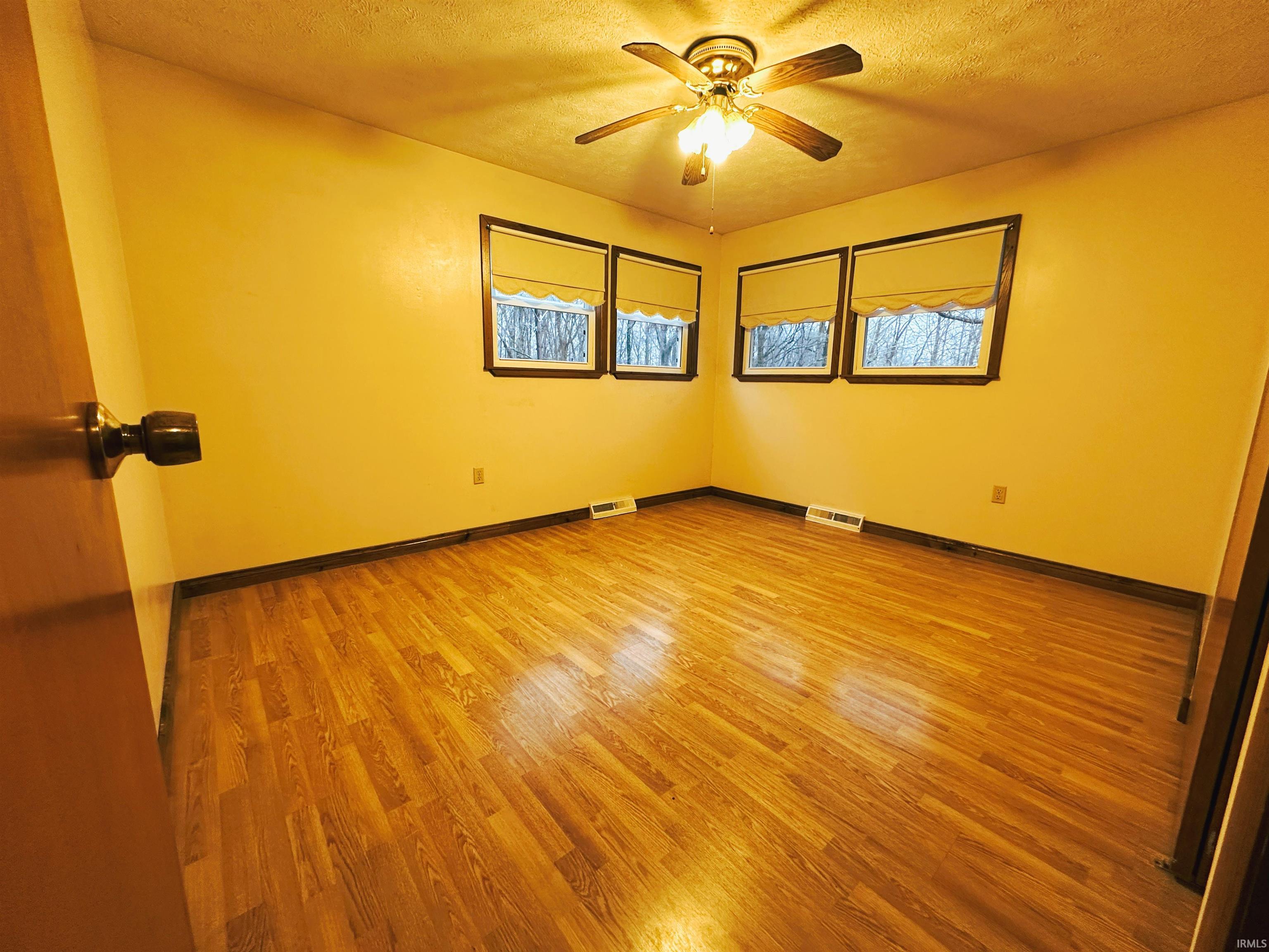 633 South Washington Street Bloomfield, IN 47424 - Photo 20 of 35