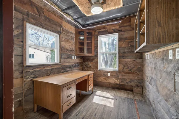 $324,999 | 633 South Washington Street, Bloomfield, IN 47424