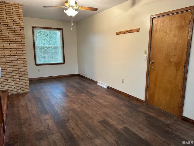 $346,900 | 633 South Washington Street, Bloomfield, IN 47424