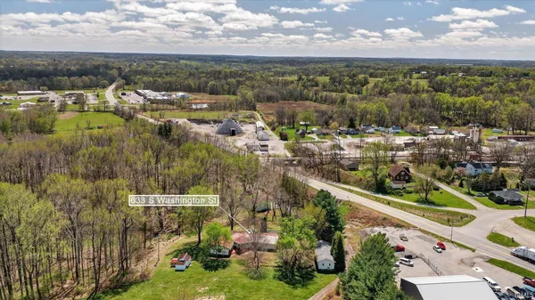 $324,999 | 633 South Washington Street, Bloomfield, IN 47424