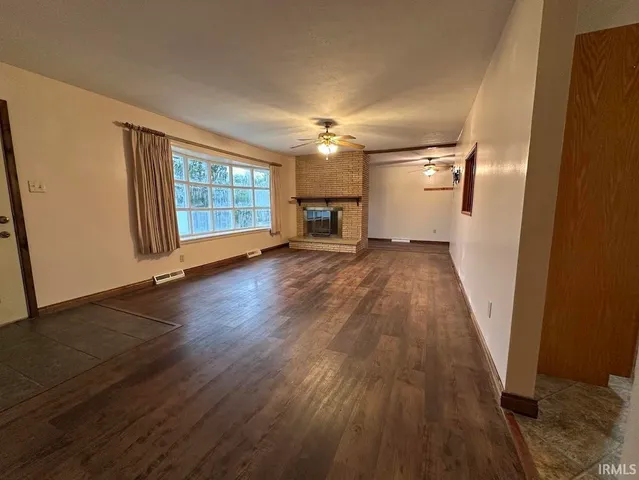 $346,900 | 633 South Washington Street, Bloomfield, IN 47424