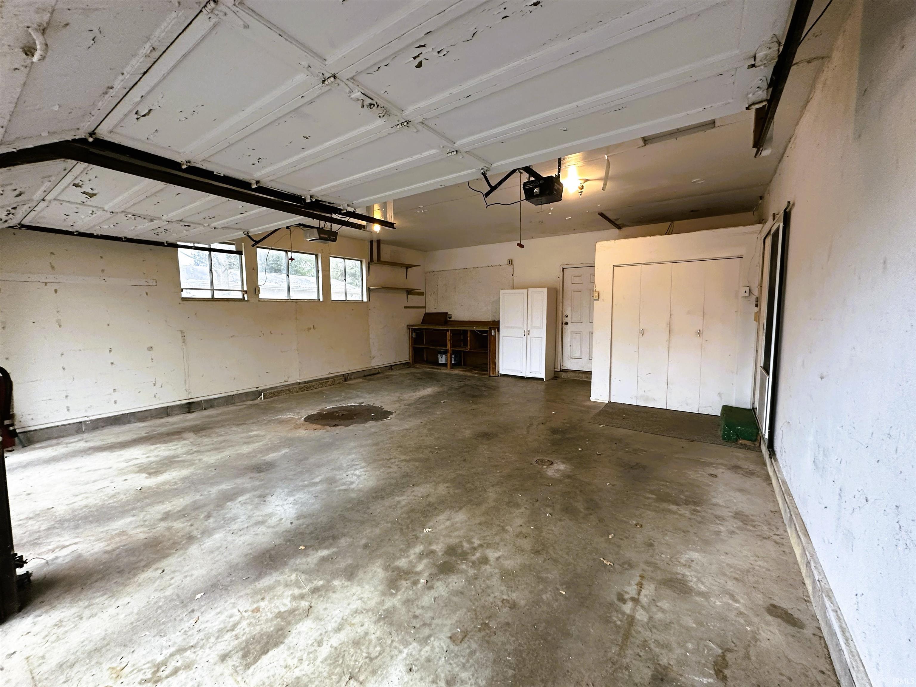 633 South Washington Street Bloomfield, IN 47424 - Photo 5 of 35