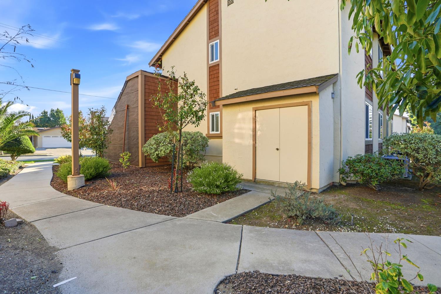 152 Hackamore Lane Fremont, CA 94539 - Photo 27 of 32 a view of a garden with pathway