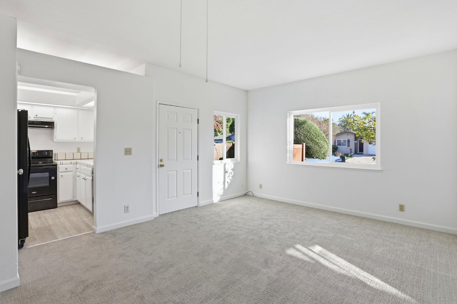 152 Hackamore Lane Fremont, CA 94539 - Photo 7 of 32 an empty room with windows and closet