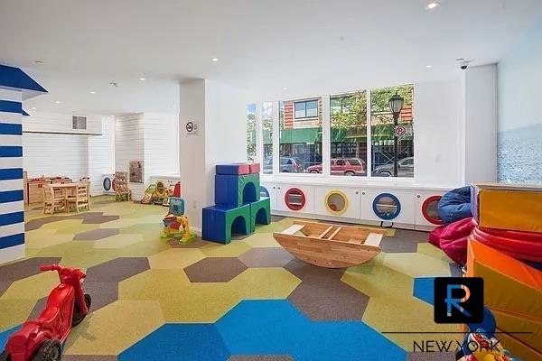 212 Warren Street, Unit 9R Manhattan, NY 10282 - Photo 14 of 21