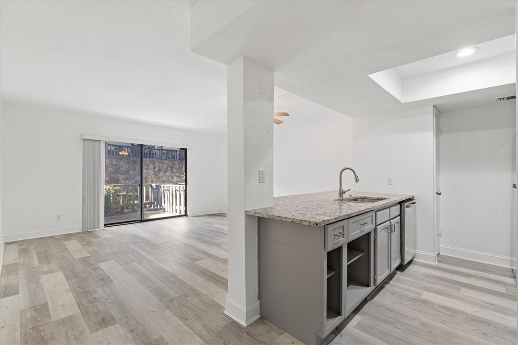 4503 North O'Connor Road, Unit 1112 Irving, TX 75062 - Photo 2 of 31