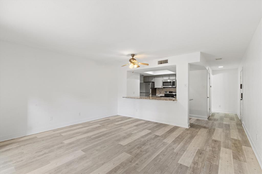 4503 North O'Connor Road, Unit 1112 Irving, TX 75062 - Photo 3 of 31