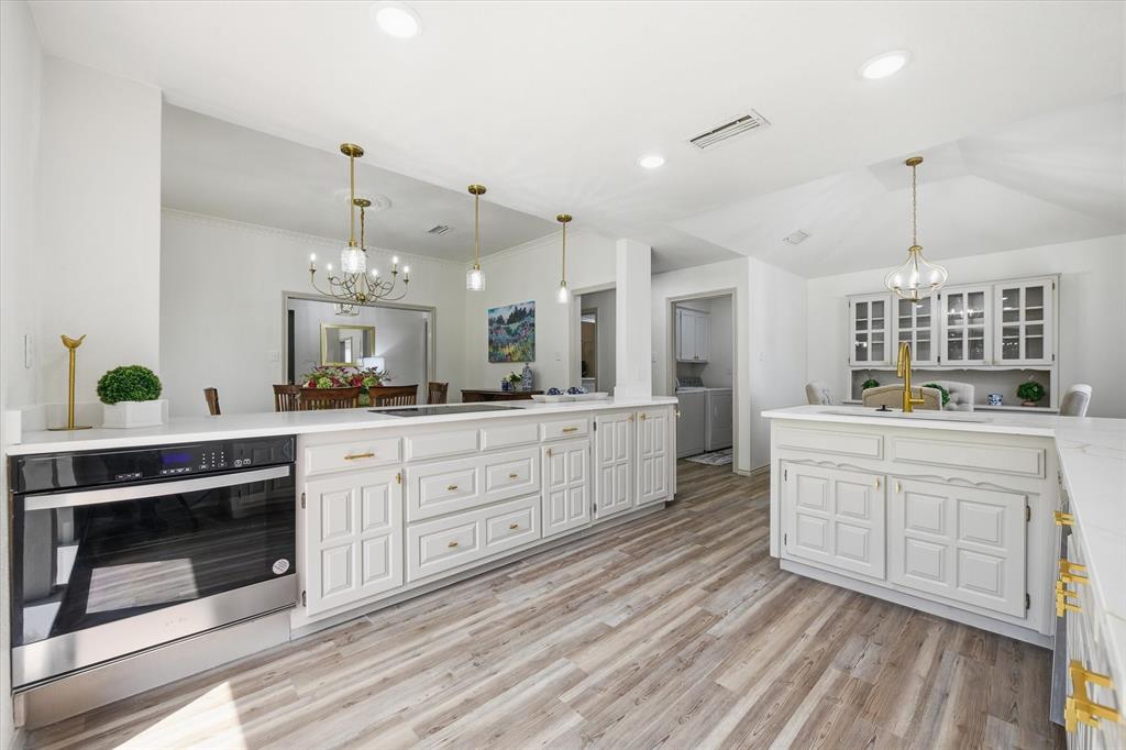 517 East Beady Road Arlington, TX 76006 - Photo 14 of 40
