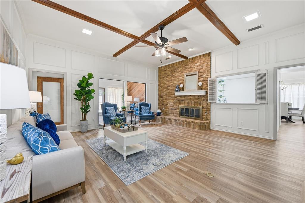 517 East Beady Road Arlington, TX 76006 - Photo 4 of 40