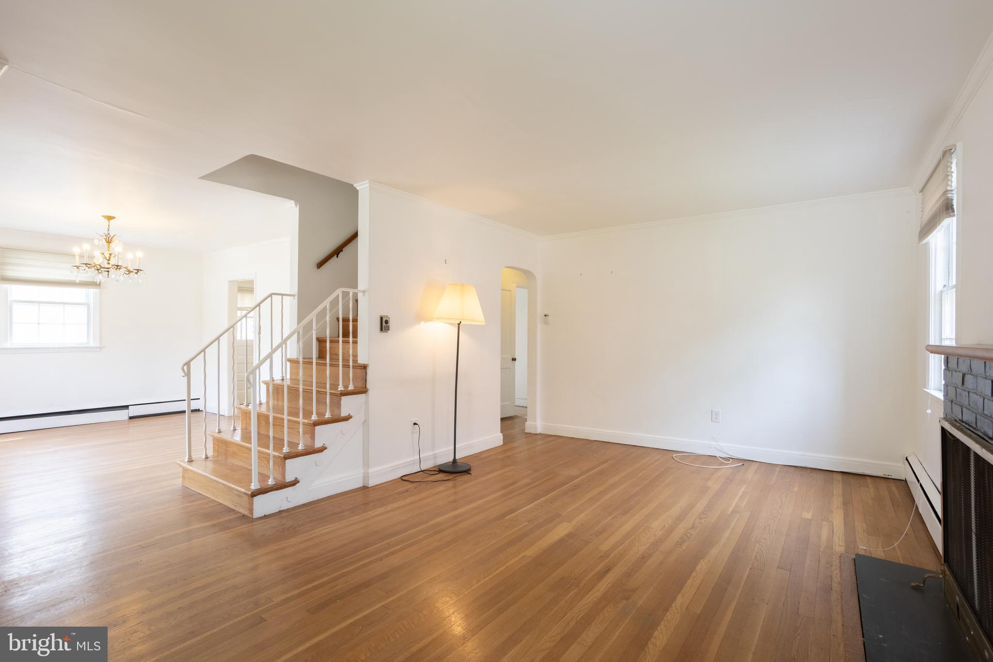 3211 Shelburne Road Baltimore, MD 21208 - Photo 17 of 34 Living Room
