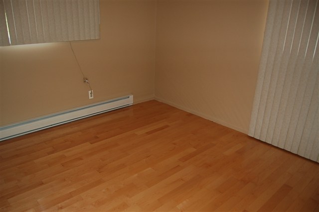 69700 Wolcott Road Armada, MI 48005 - Photo 10 of 12 31016595-9.JPG