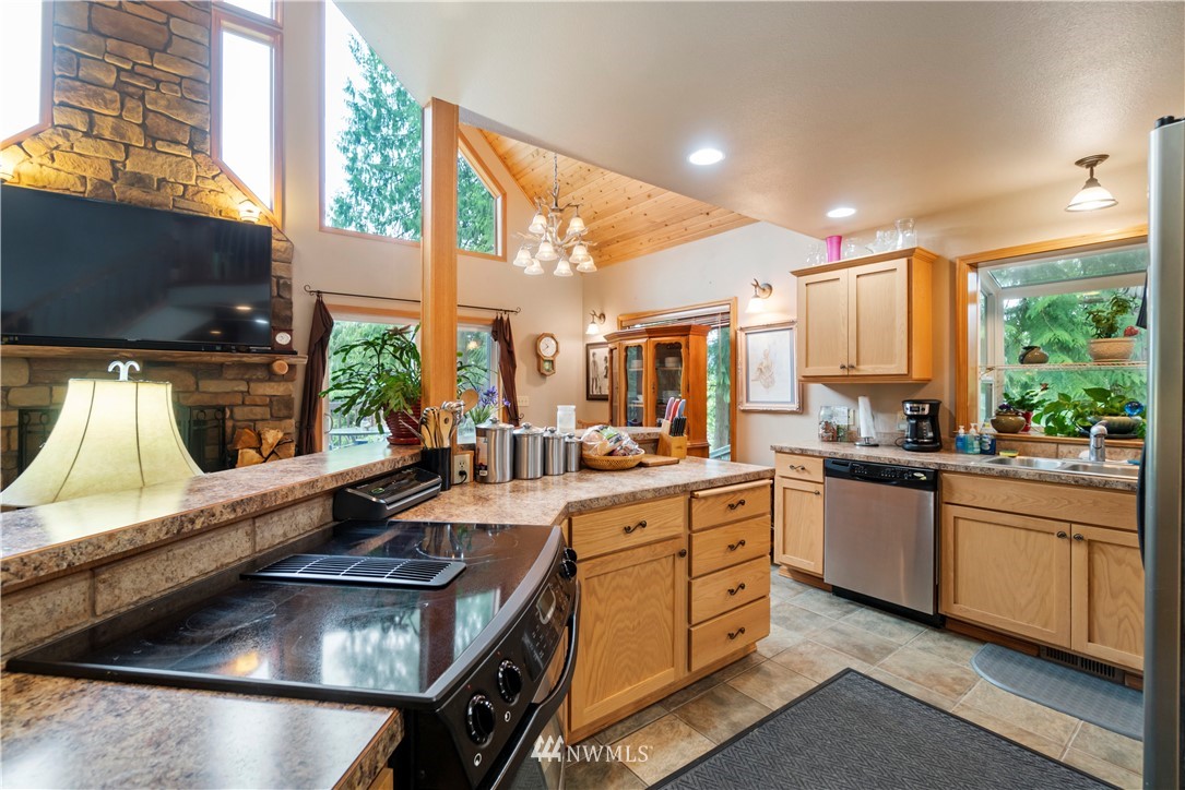 142 Streamside Drive Mossyrock, WA 98564 - Photo 9 of 29