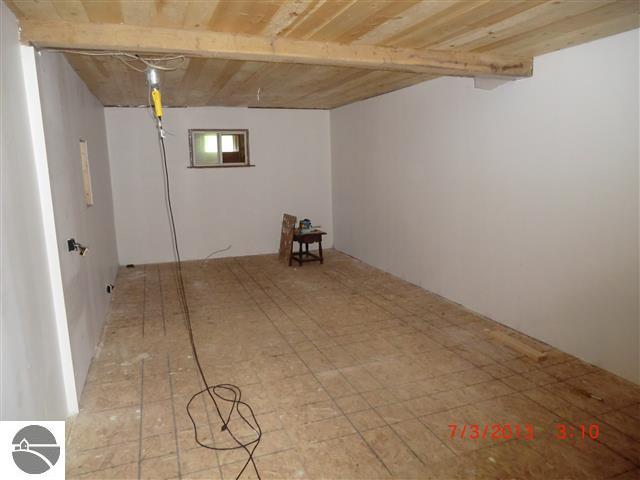 4068 Raymond Road Frankfort, MI 49635 - Photo 28 of 40