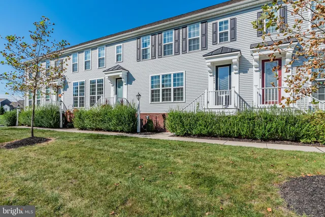 $2,350 | 1408 Ann Lane, Mechanicsburg, PA 17055