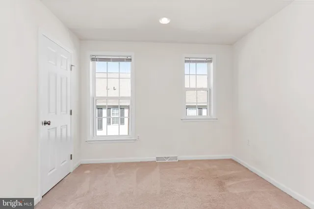 $2,350 | 1408 Ann Lane, Mechanicsburg, PA 17055