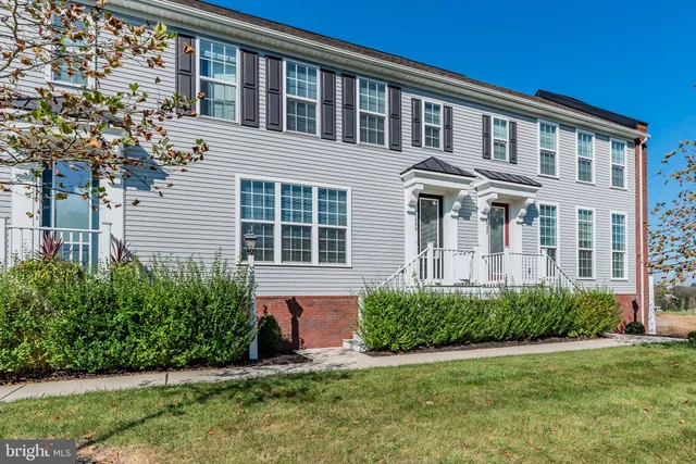 $2,350 | 1408 Ann Lane, Mechanicsburg, PA 17055