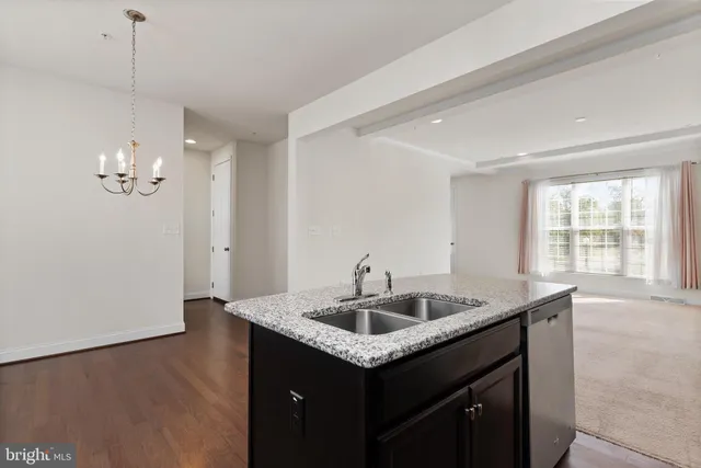 $2,350 | 1408 Ann Lane, Mechanicsburg, PA 17055