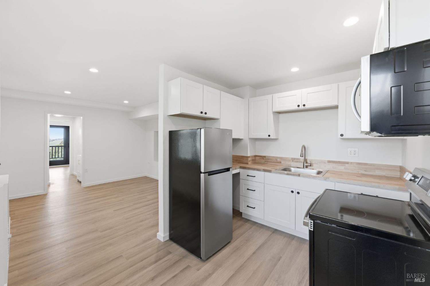 194 Maestro Road Novato, CA 94947 - Photo 37 of 44