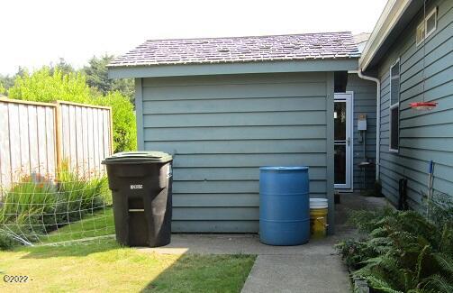 1240 Southwest Sailfish Loop Waldport, OR 97394 - Photo 23 of 29 Shed